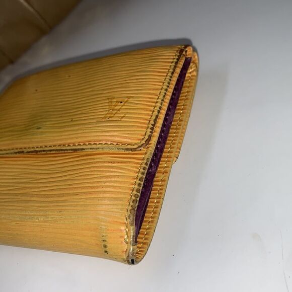 Louis Vuitton Epi Leather Compact Wallet Yellow - Picture 7 of 8